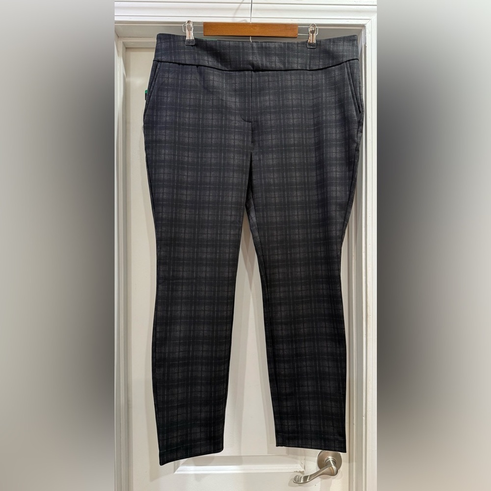 Dalia Women's Black & Gray Plaid Mid-Rise Narrow Leg Dress Slacks Pants Size XL